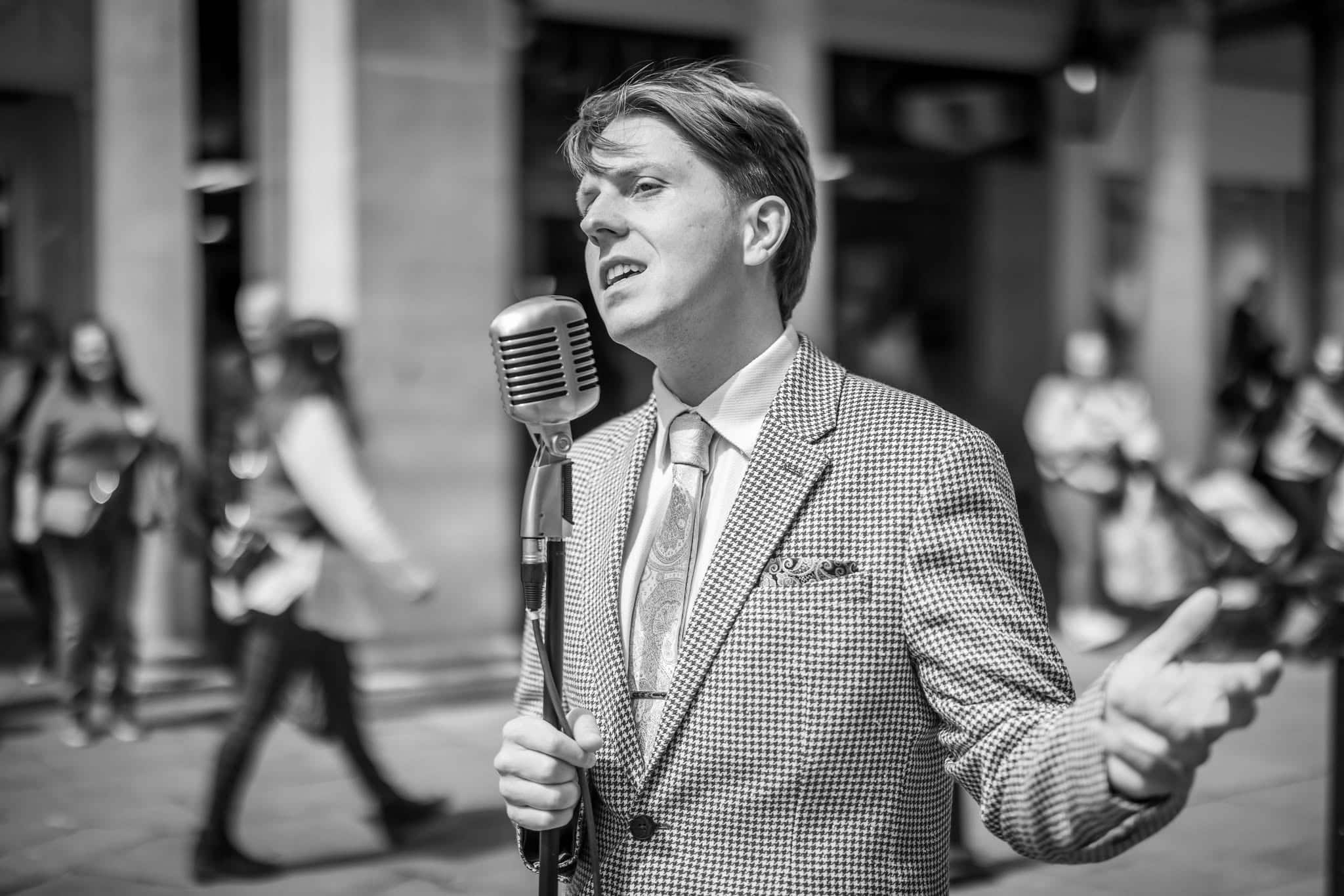 Friday Light Live &ndash; David Toya
