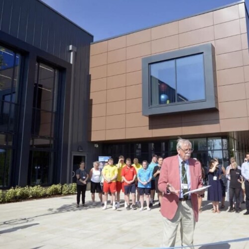 618e63823a8bcbb1fe3f0a221ef9f699-min