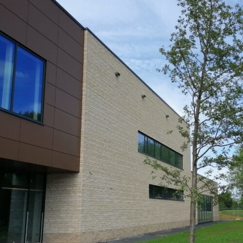 d5f1b663bdc24fa27f97d871a6fa0cc1-min