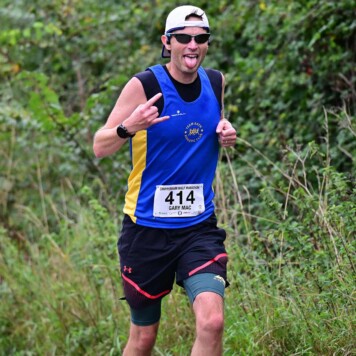 Gary MacAlister running in a previous event