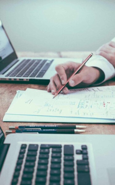 Two people budget setting