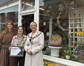 Flowers in Focus Spring Window Winners