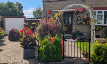 Best front garden in 2025 gardening competition