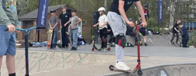 skaters at melksham skate park